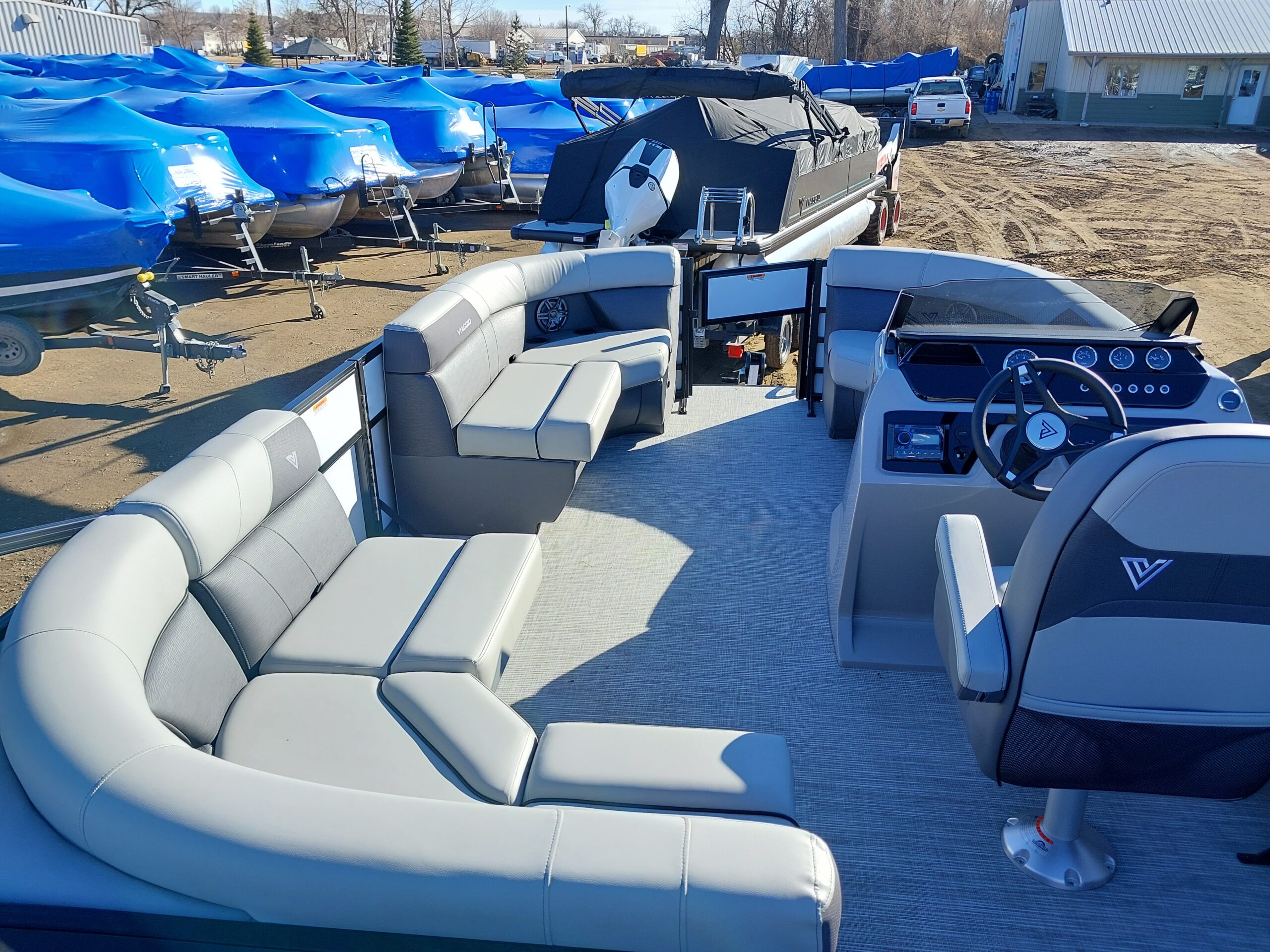 Pontoon Dealers Near Me, Bismarck