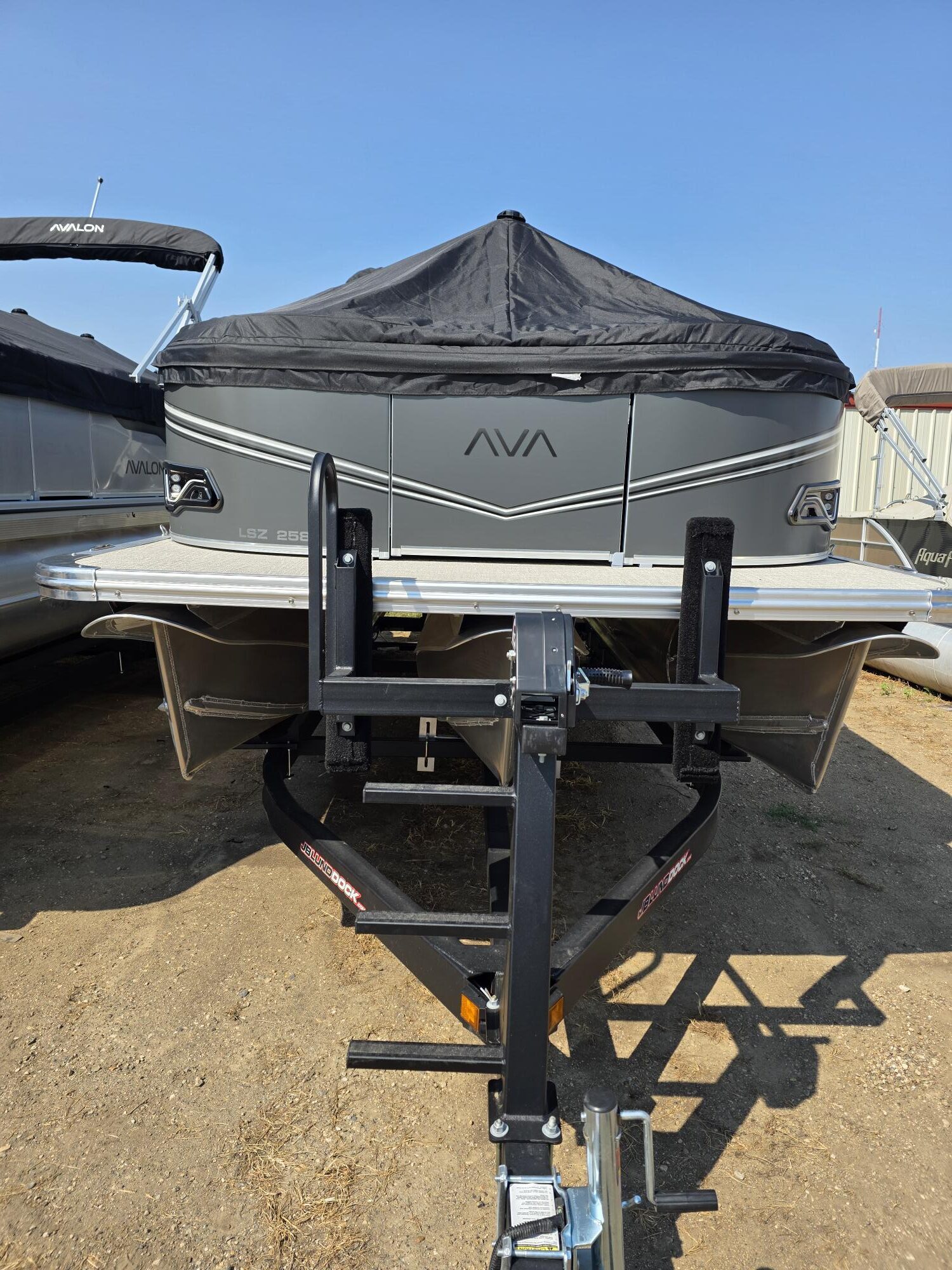 2027 Avalon LSZ Entertainer - Image 6