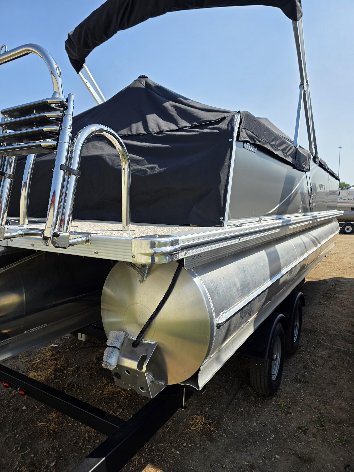 2027 Avalon LSZ Entertainer - Image 7